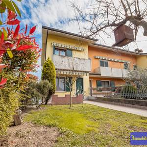 Villetta schiera In Vendita a Castel d'Azzano