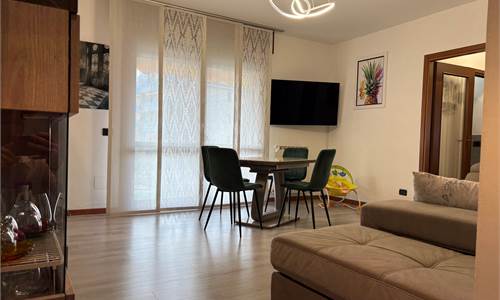APPARTAMENTO RISTRUTTURATO CON TERRAZZO