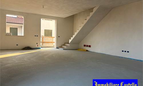 APPARTAMENTO DI GENEROSE DIMENSIONI