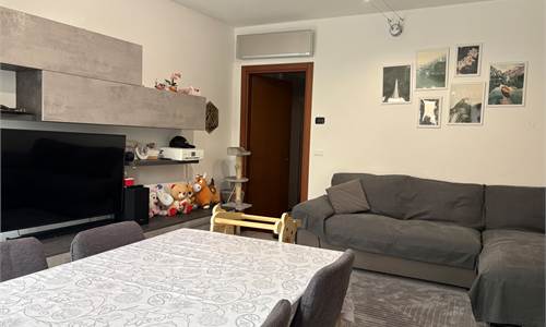 BILOCALE AL PIANO TERRA CON TAVERNA!