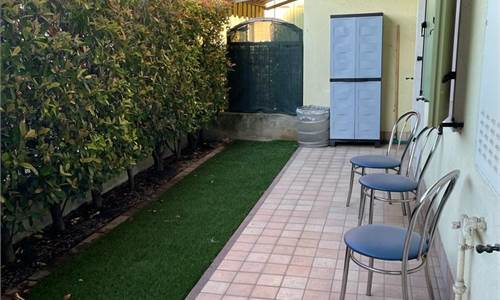 BILOCALE ARREDATO AL PIANO TERRA