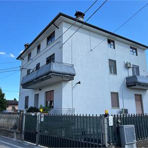 4 o più locali In Vendita a Villafranca di Verona