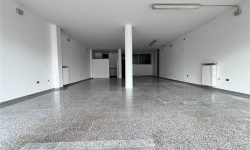 MOZZECANE - NEGOZIO/UFFICIO DI CA 130MQ 