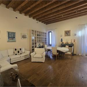 Appartamento In Vendita a Verona