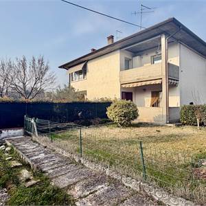 4 o più locali In Vendita a Villafranca di Verona